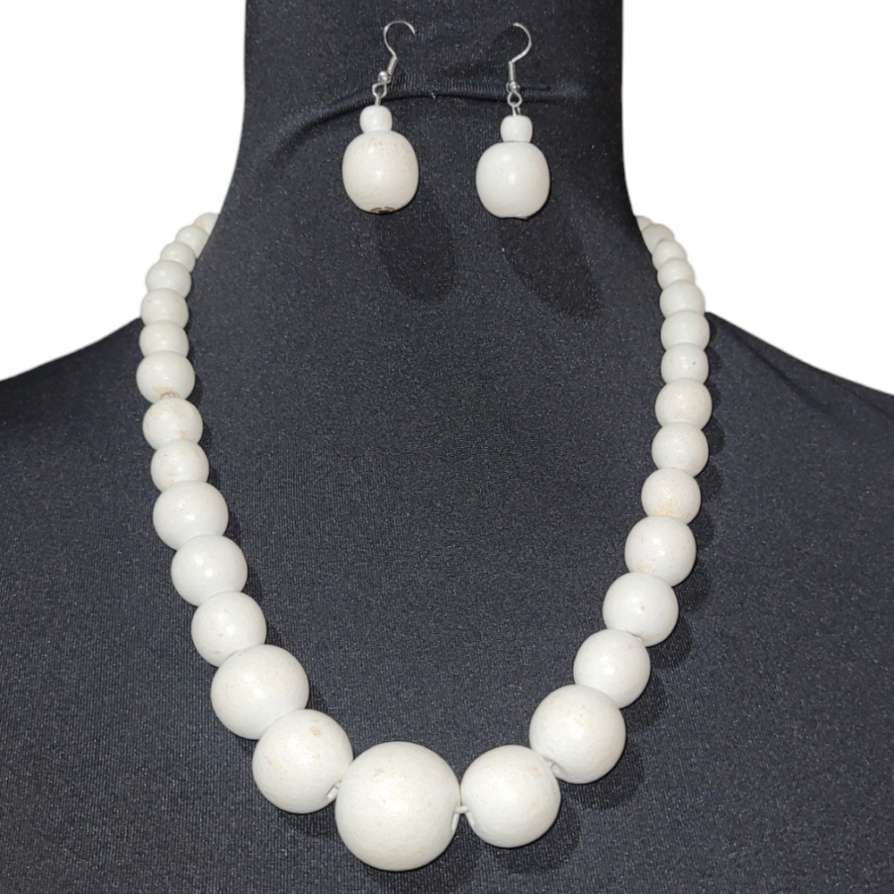 White beaded stretch necklace and matching earring set
